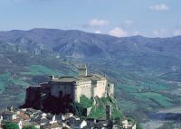 Castello di Bardi 11 exterior